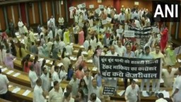 BJP protests against Delhi CM Arvind Kejriwal over water crisis